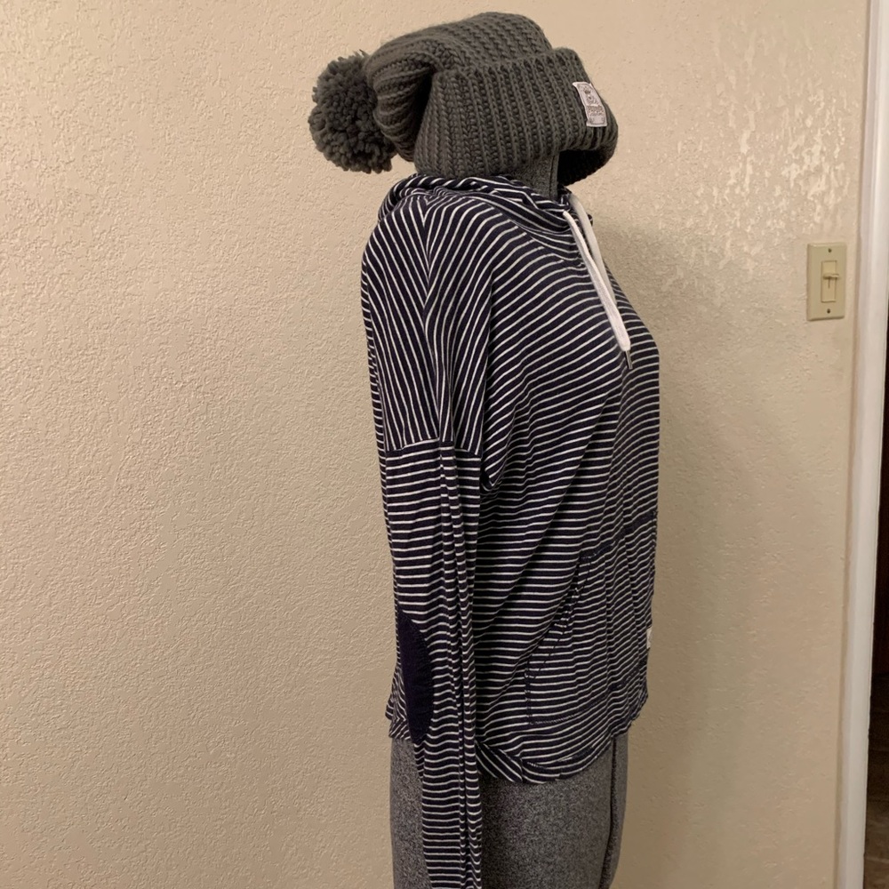 Striped Navy Blue Sweat Shirt